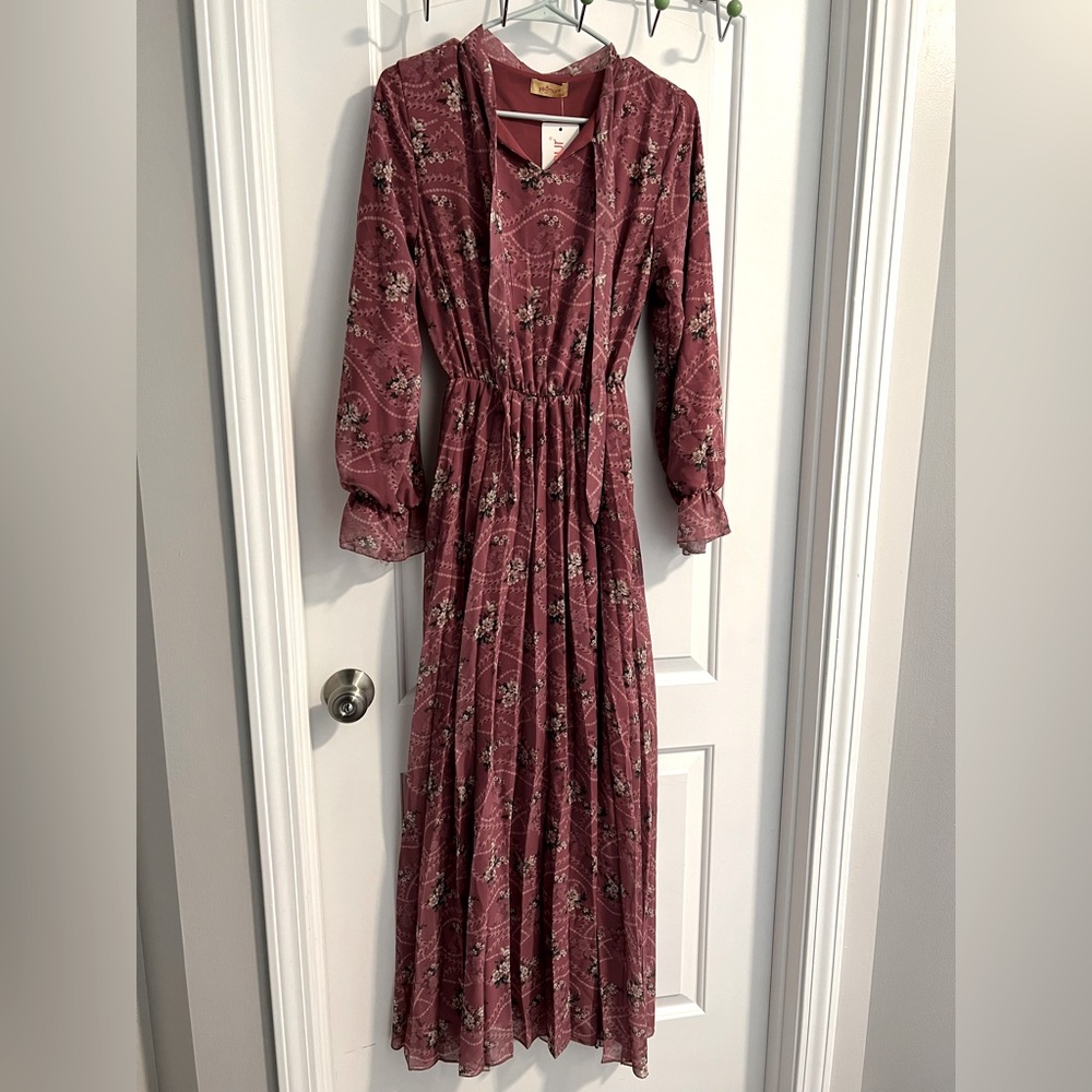 Modest pink chiffon maxi dress